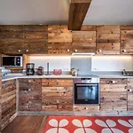 Апартаменти Moabi Le Praz - By Emerald Куршавель