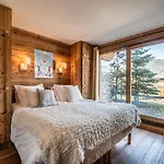 Moabi Le Praz - By Emerald *