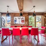 Moabi Le Praz - By Emerald *