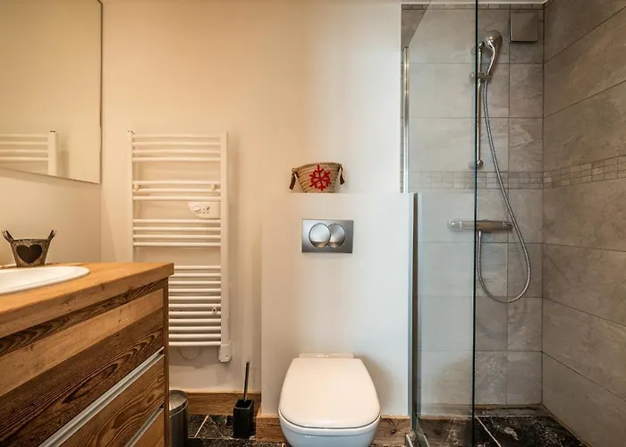 Moabi Le Praz - By Emerald *