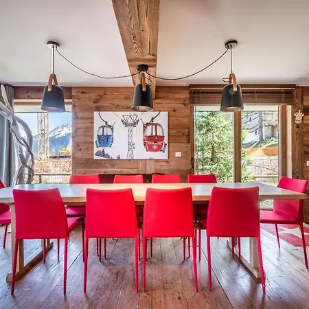 Moabi Le Praz - By Emerald *